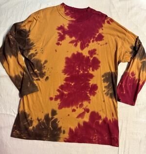 We The Free Tie Dye Mock Neck Long Sleeve Top Red Yellow Brown M 100% Cotton F52